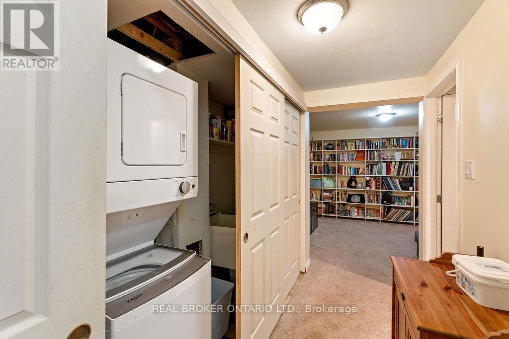 3 - 20 KEMPSTER AVENUE