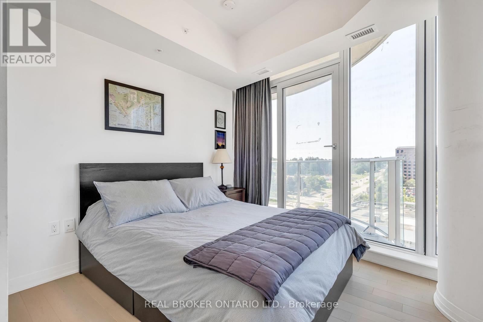 802 - 805 CARLING AVENUE