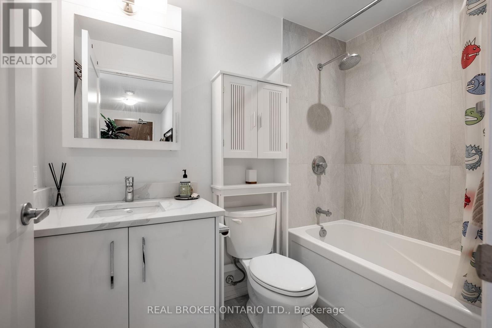 805 UNIT #802 CARLING AVENUE