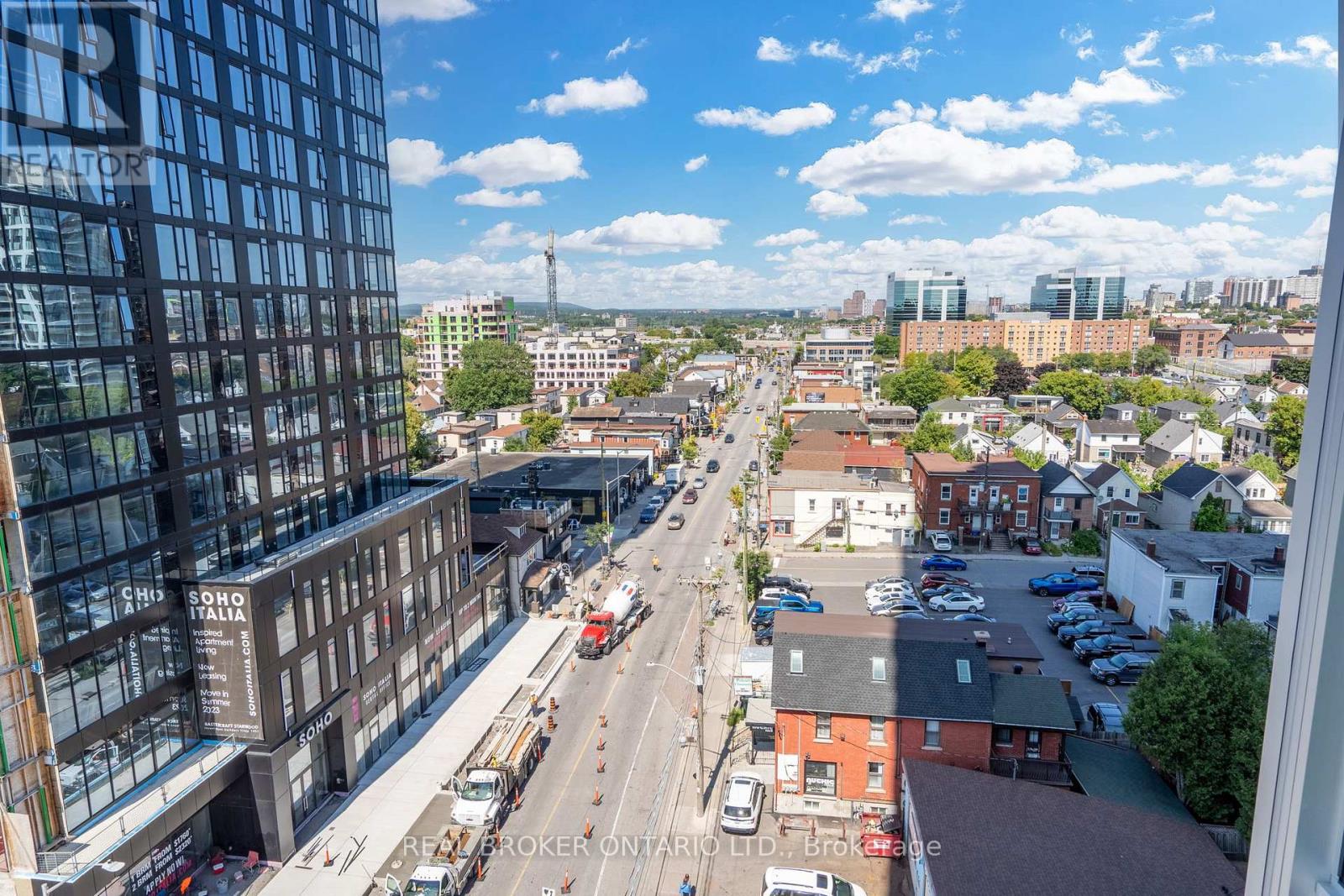 805 UNIT #802 CARLING AVENUE