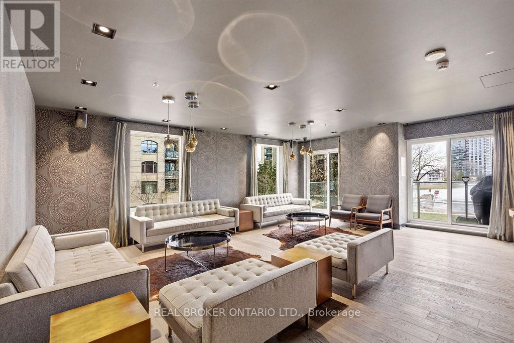 1403 - 428 SPARKS STREET