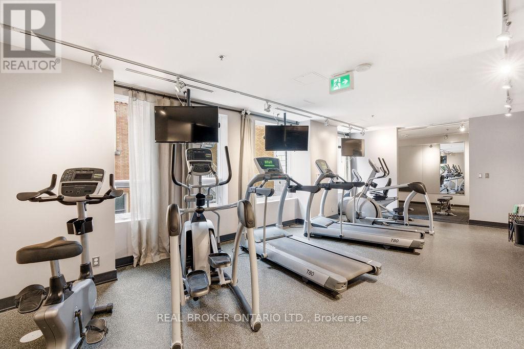 1403 - 428 SPARKS STREET