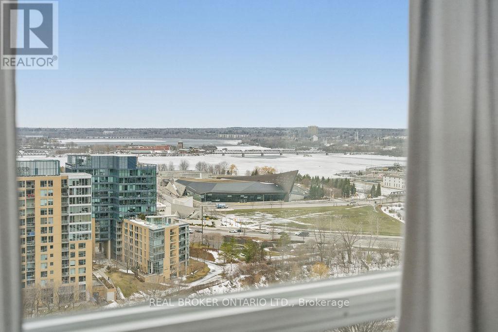 1403 - 428 SPARKS STREET