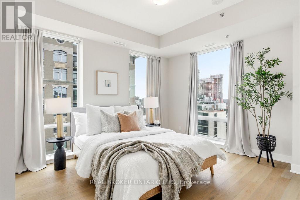 1403 - 428 SPARKS STREET