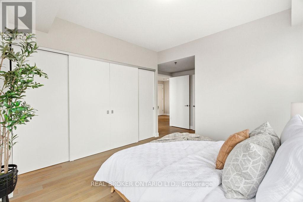 1403 - 428 SPARKS STREET