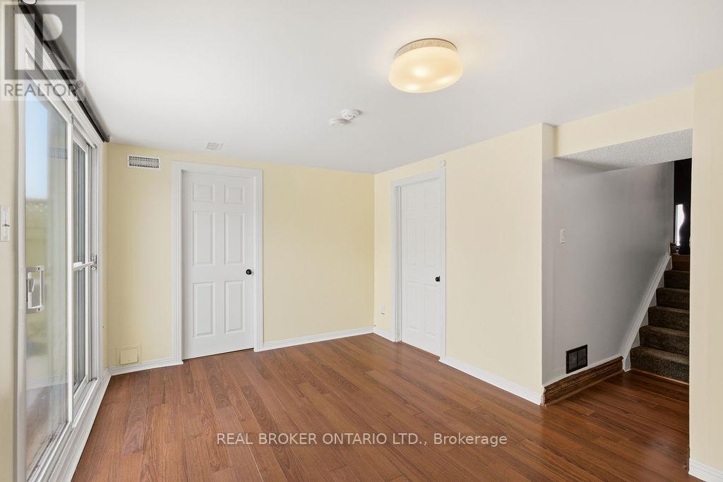 27 - 3205 UPLANDS DRIVE