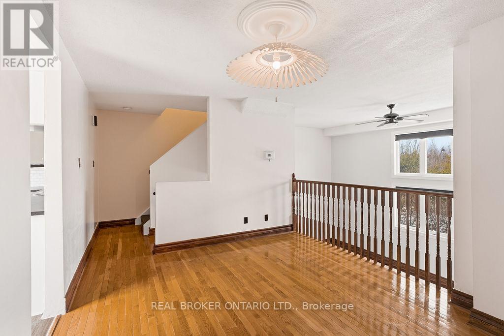 27 - 3205 UPLANDS DRIVE