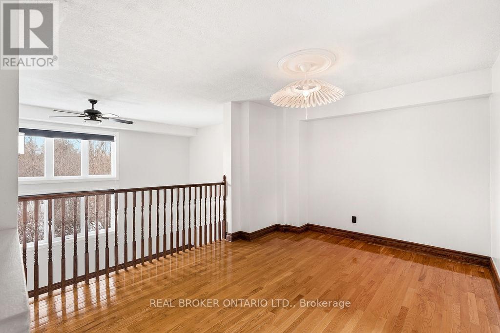 27 - 3205 UPLANDS DRIVE