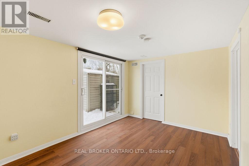 27 - 3205 UPLANDS DRIVE