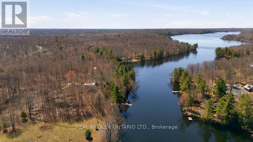 2225 GREEN BAY ROAD
