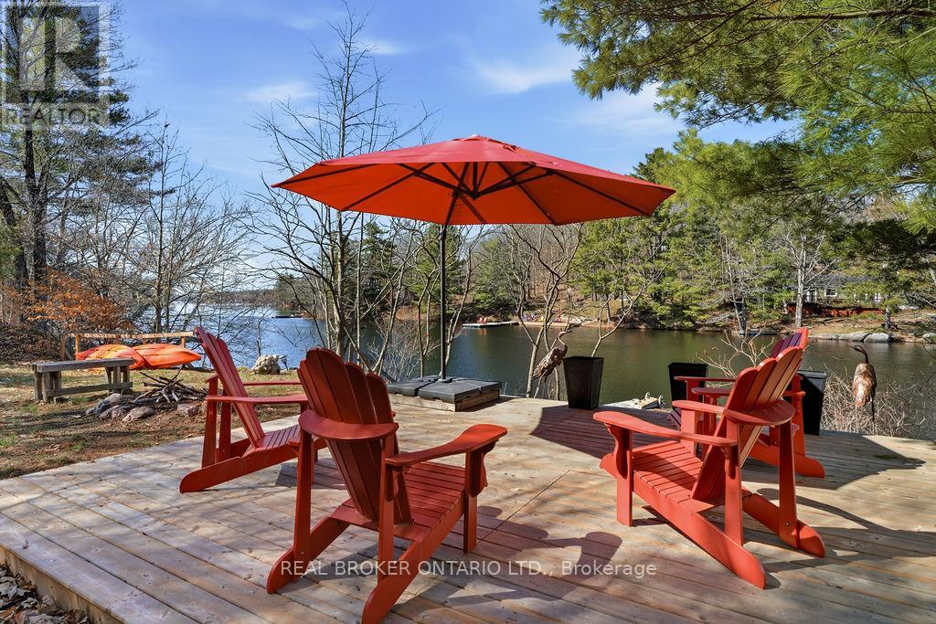 2225 GREEN BAY ROAD