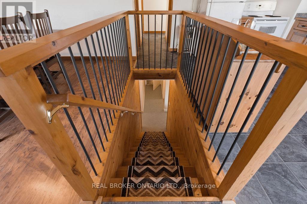 2225 GREEN BAY ROAD