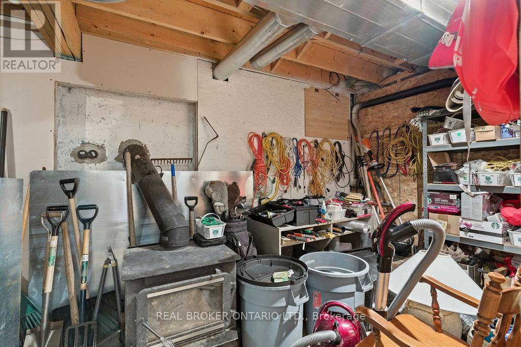 2225 GREEN BAY ROAD