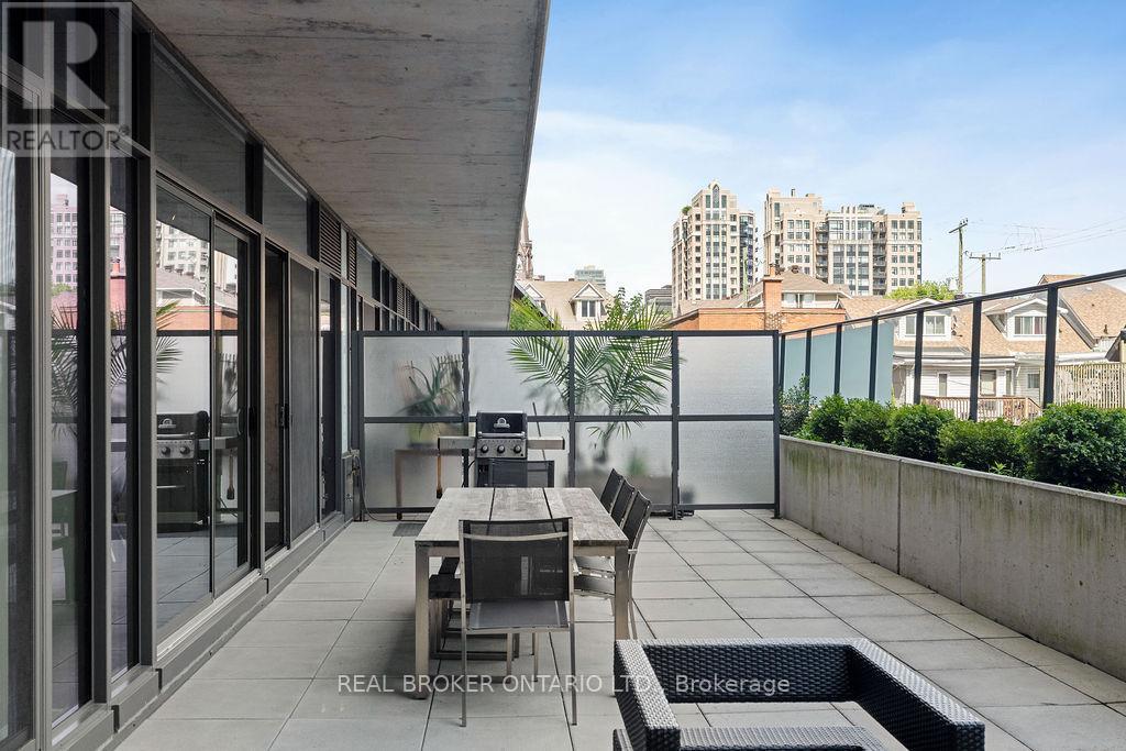 712 - 224 LYON STREET N
