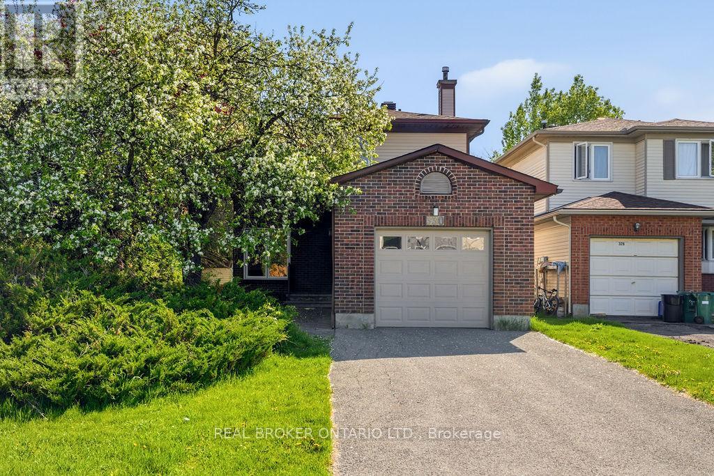 330 FERNLEAF CRESCENT