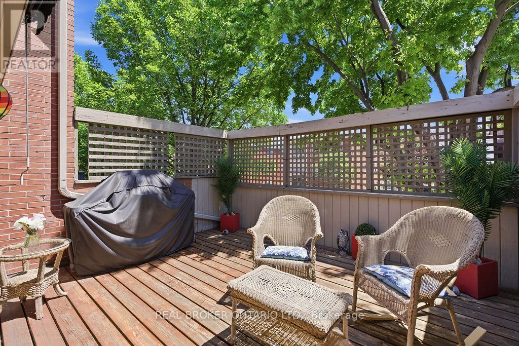 255 BRUYERE STREET