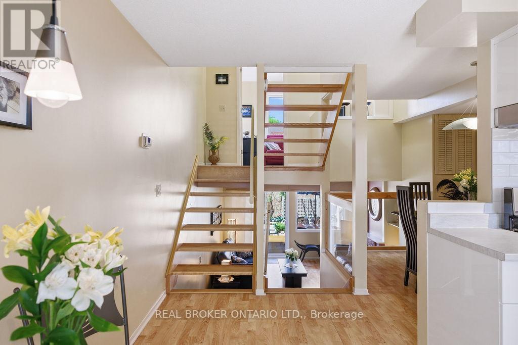 255 BRUYERE STREET