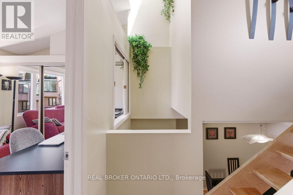 255 BRUYERE STREET