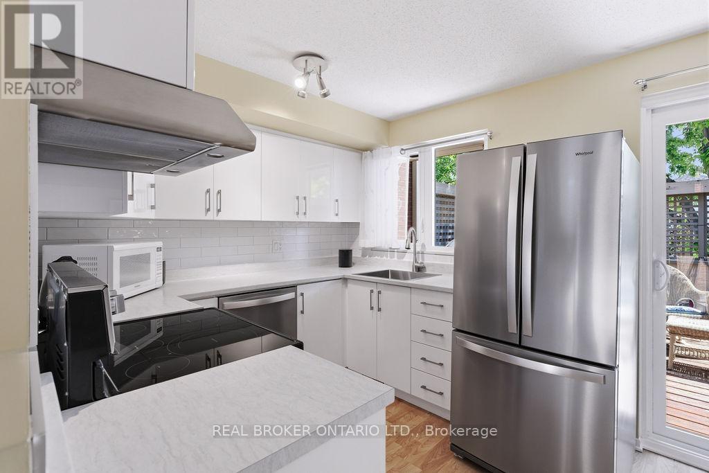 255 BRUYERE STREET