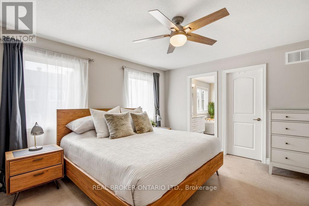 984 SHIMMERTON CIRCLE