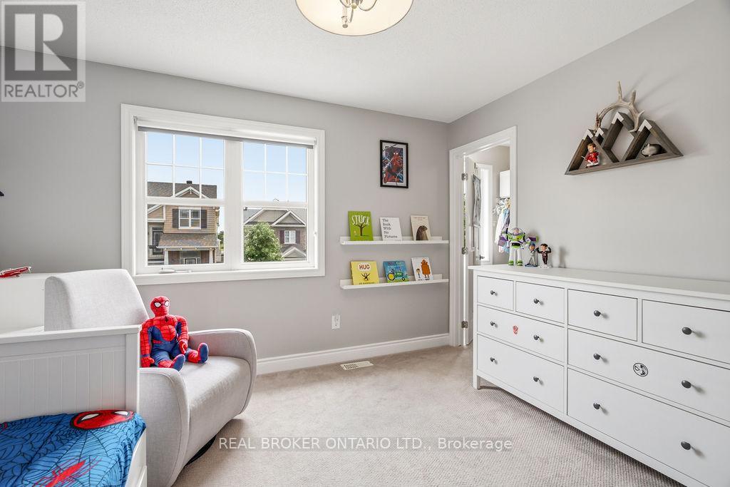 984 SHIMMERTON CIRCLE