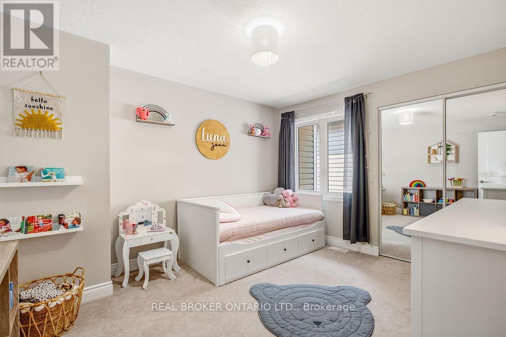 984 SHIMMERTON CIRCLE
