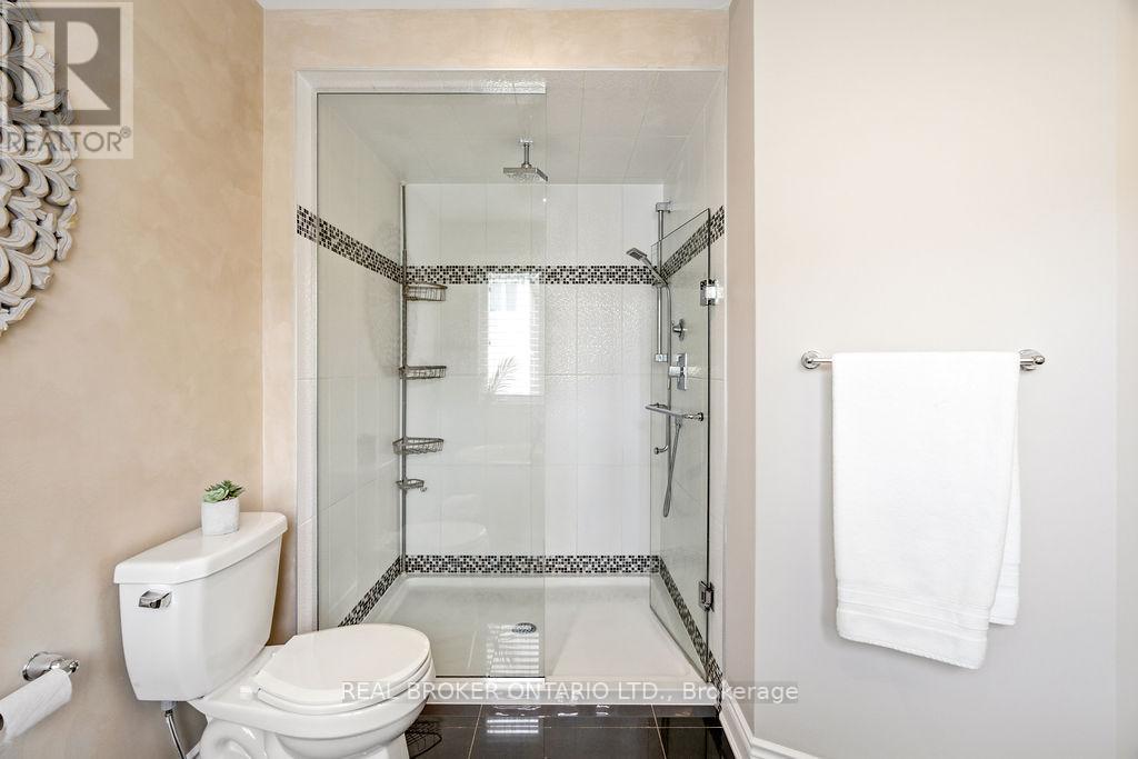 984 SHIMMERTON CIRCLE
