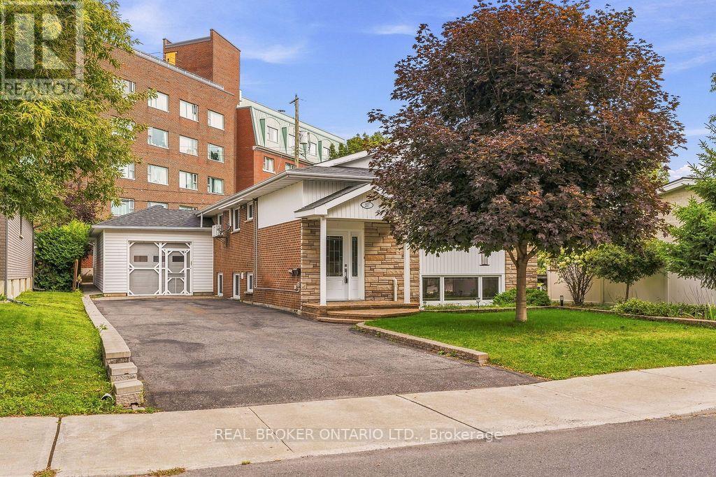 257 LAVERGNE STREET