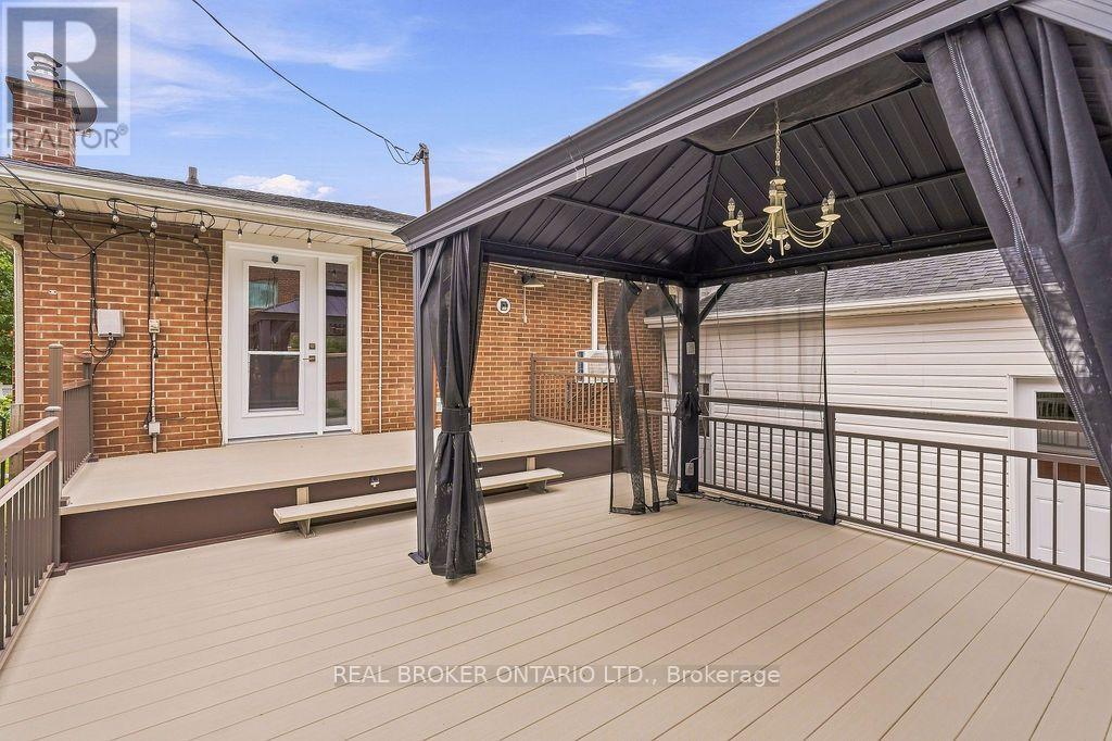 257 LAVERGNE STREET