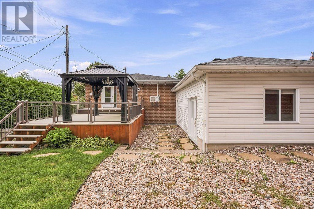 257 LAVERGNE STREET