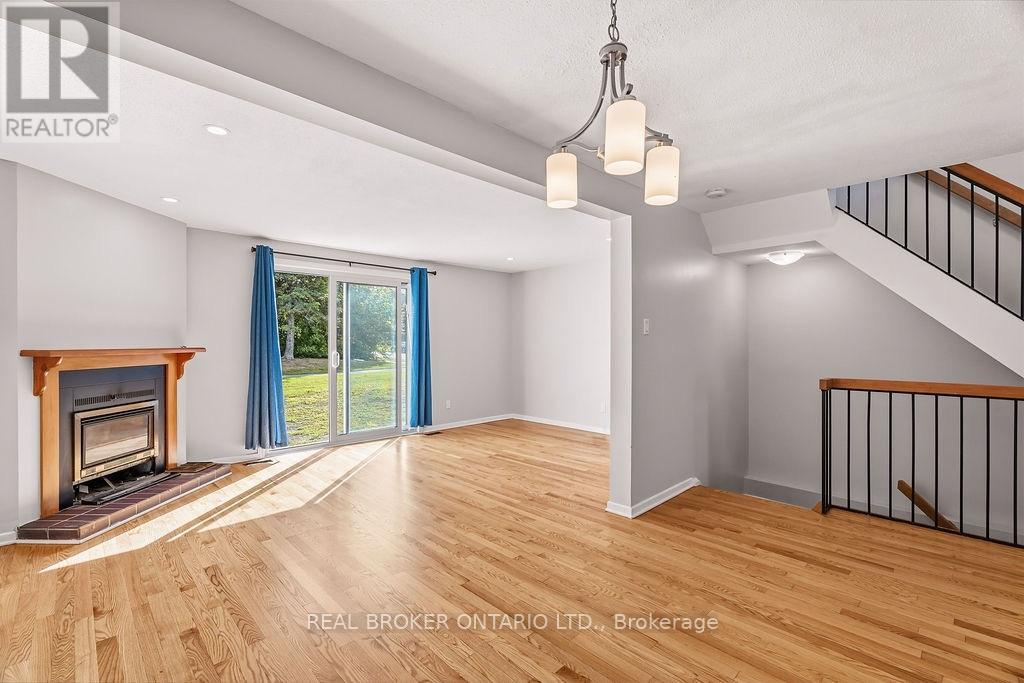 1127 AVIGNON COURT