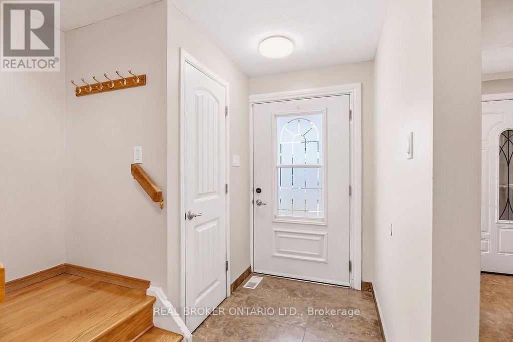 1127 AVIGNON COURT
