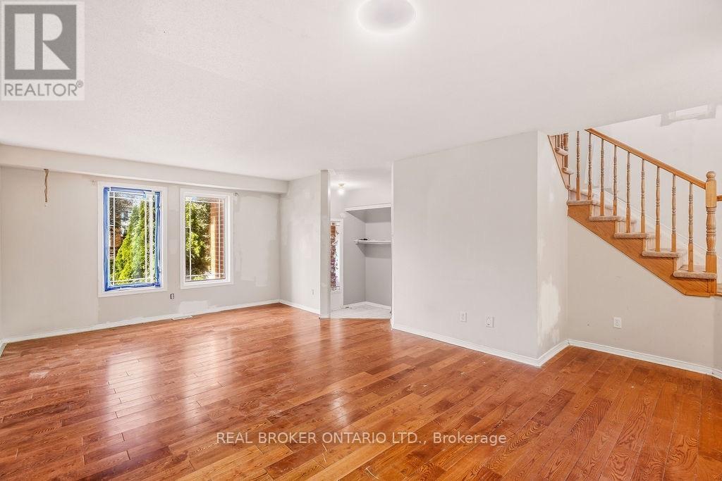 182 ANNAPOLIS CIRCLE