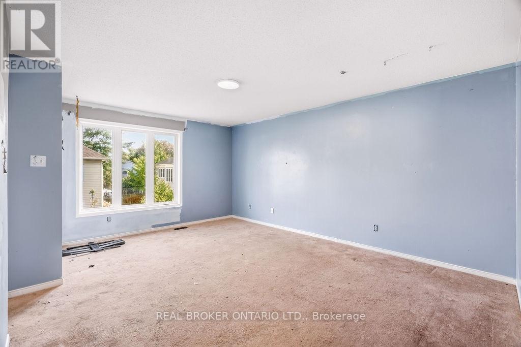 182 ANNAPOLIS CIRCLE