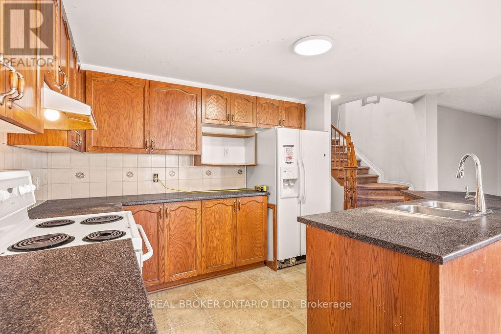 182 ANNAPOLIS CIRCLE