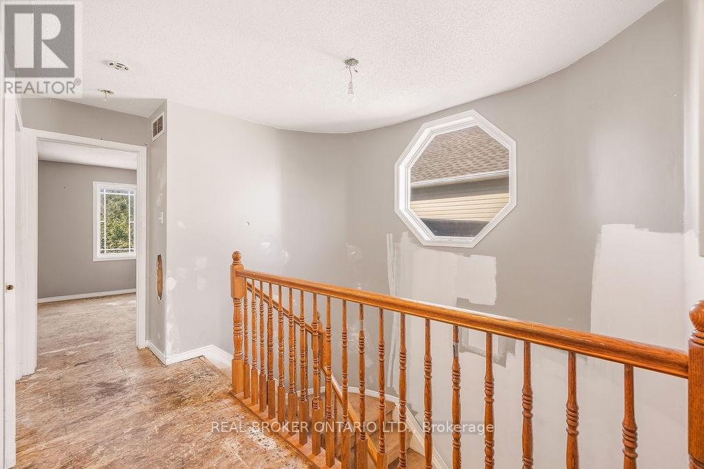182 ANNAPOLIS CIRCLE