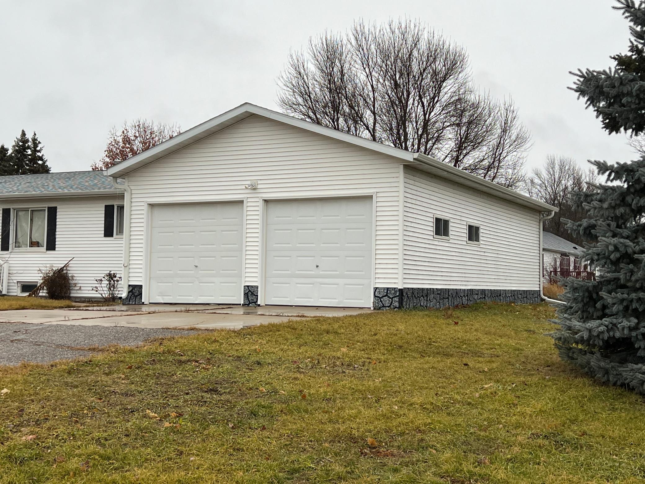 405 Mockingbird Lane