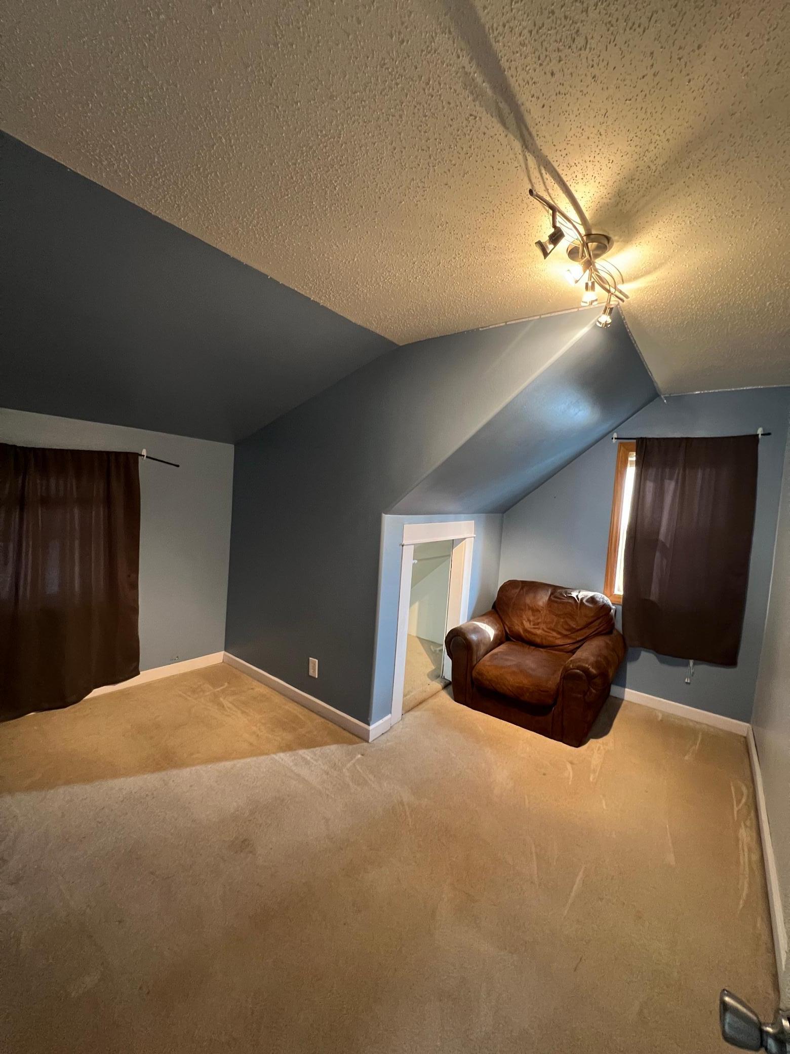 1126 Linden Lane