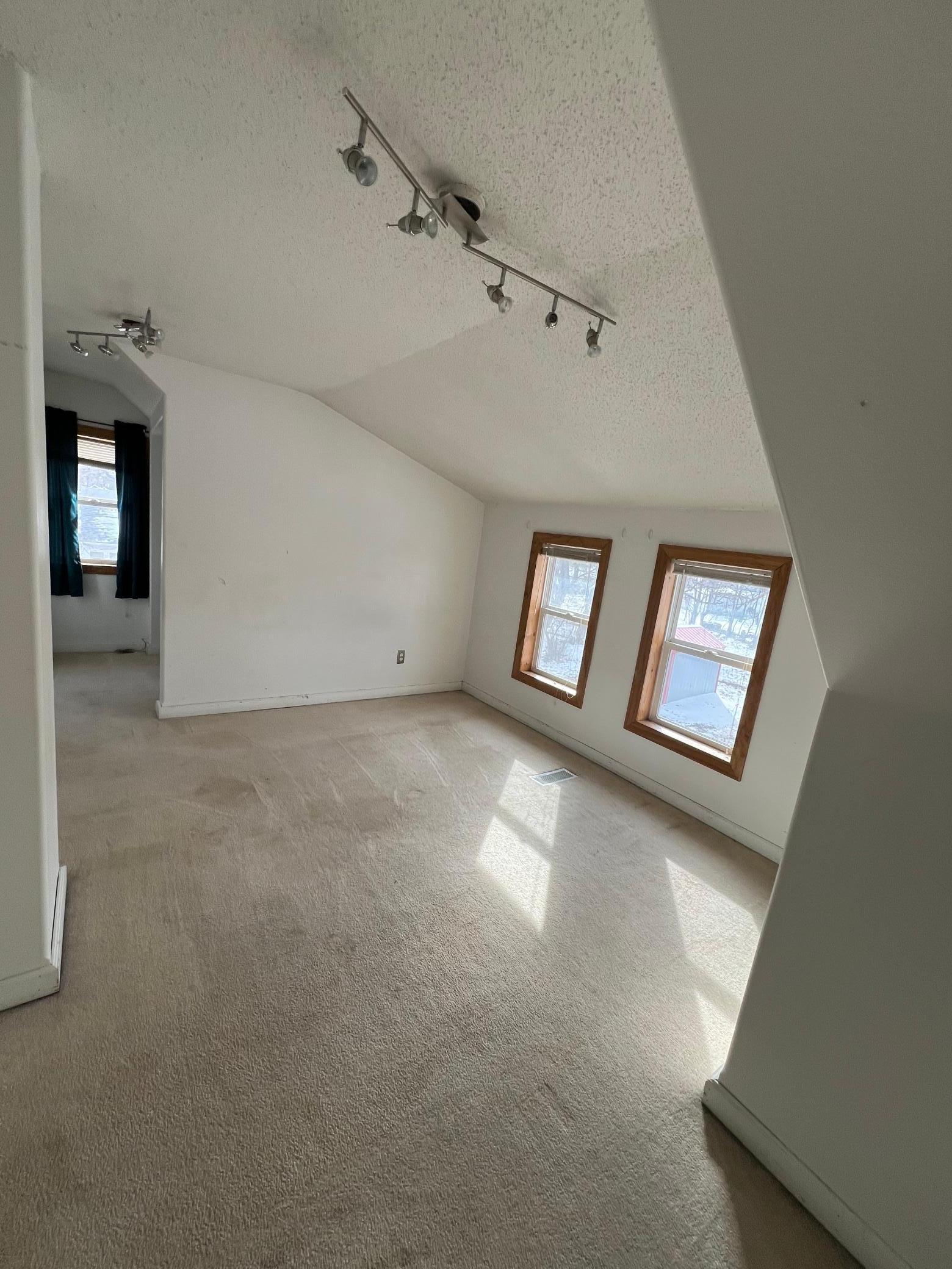 1126 Linden Lane
