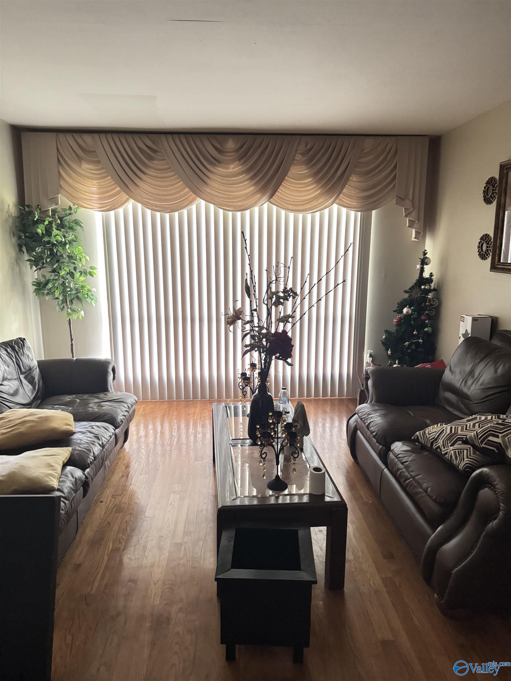 3629 Greenbriar Drive