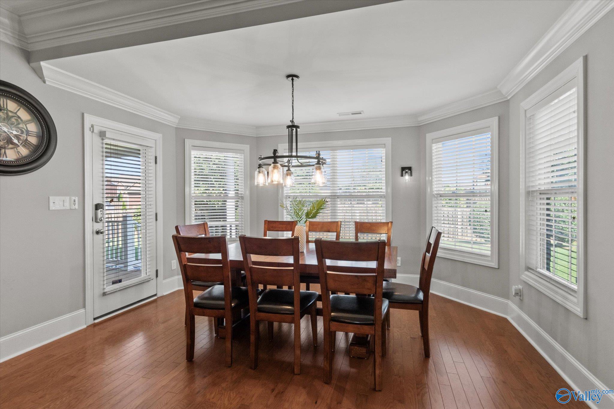 27 Wax Lane SW