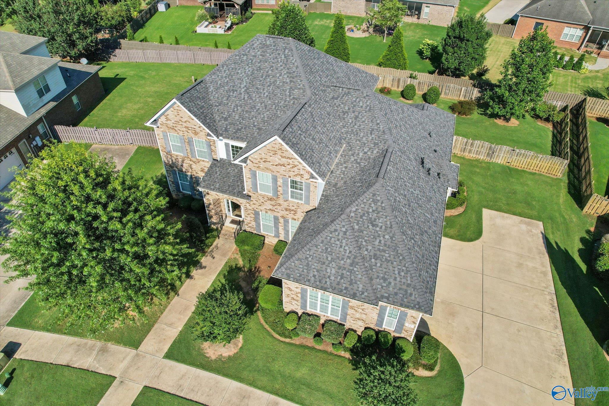 27 Wax Lane SW