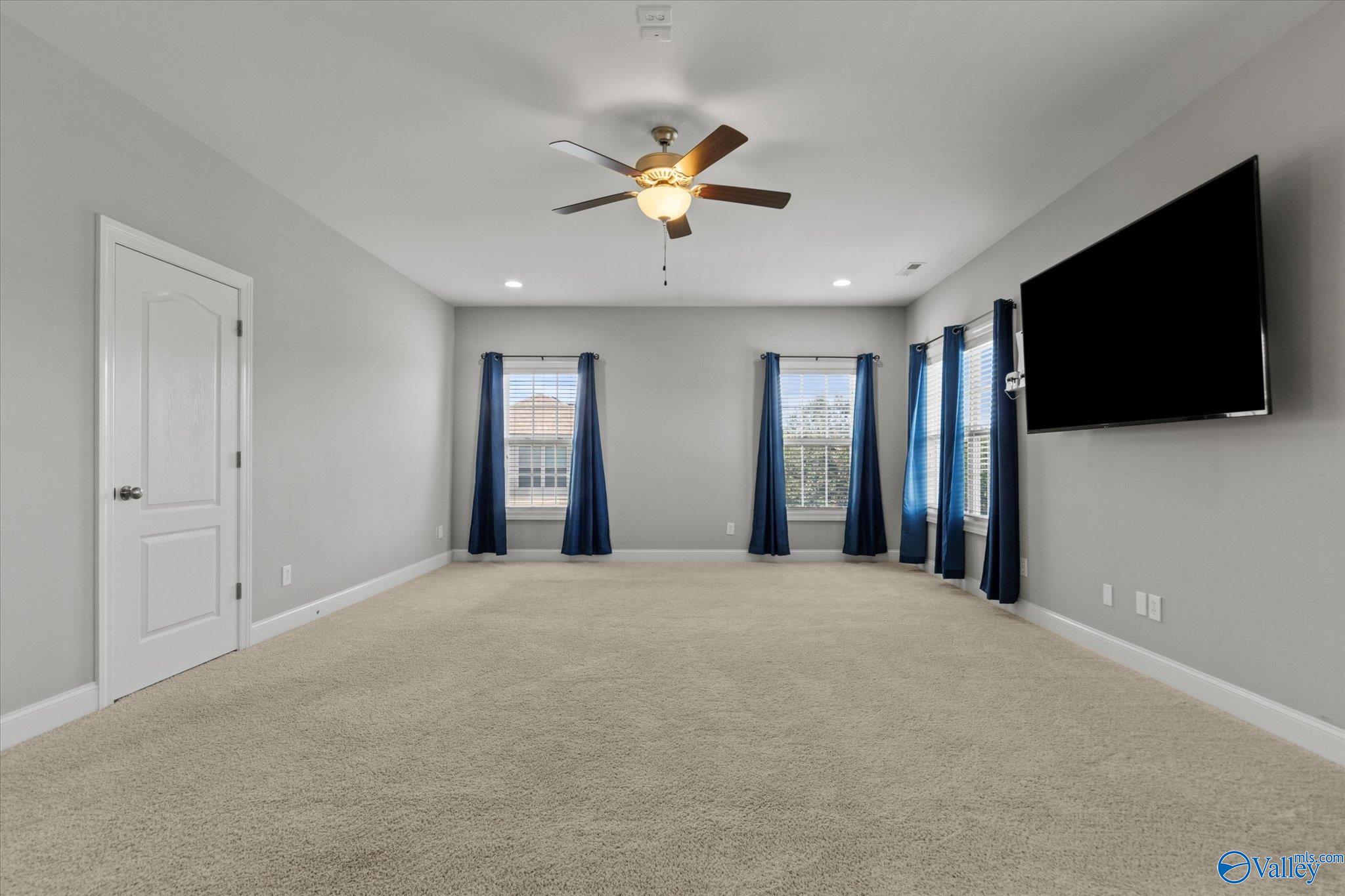 27 Wax Lane SW