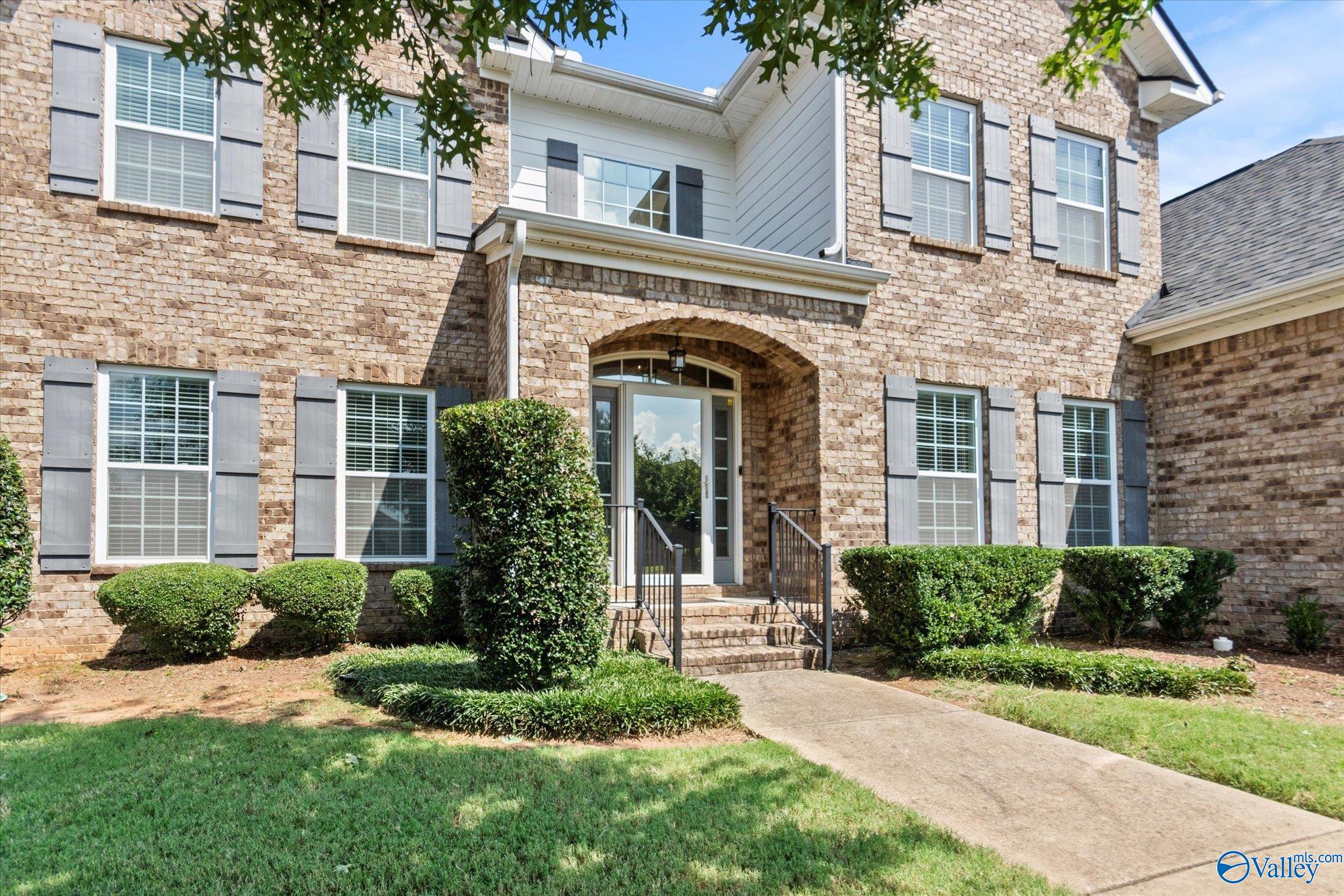 27 Wax Lane SW