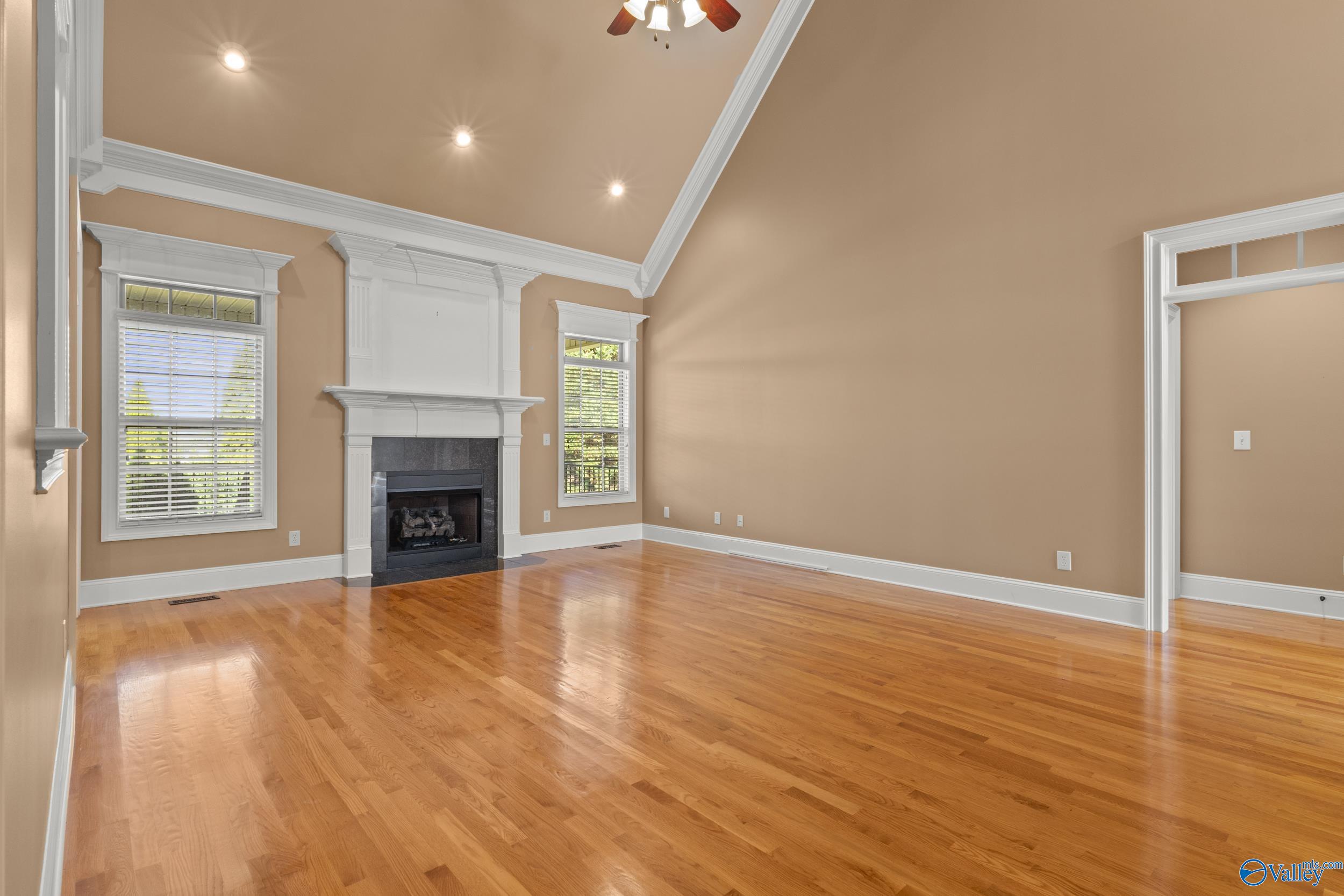 137 Rainbow Glen Circle