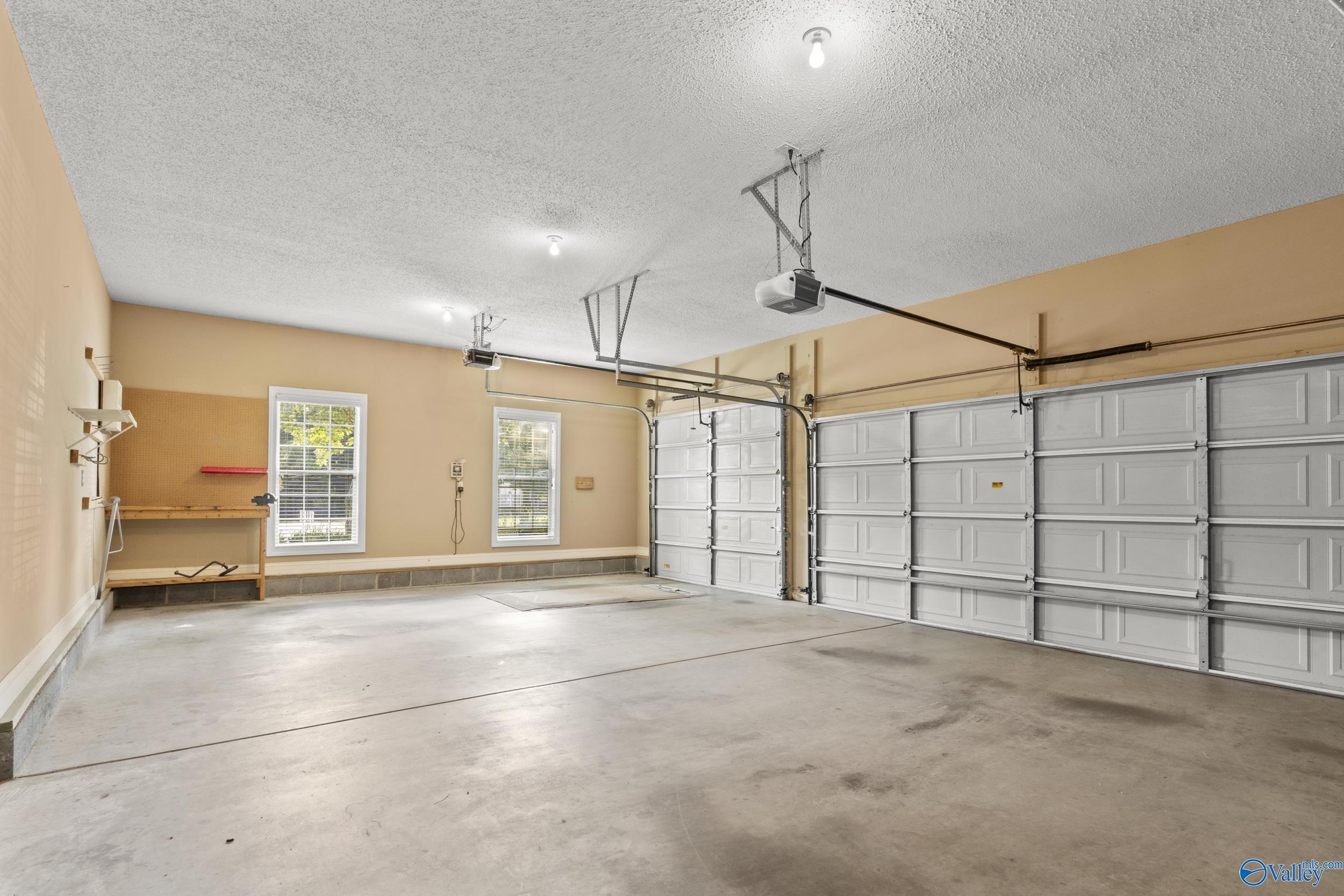137 Rainbow Glen Circle