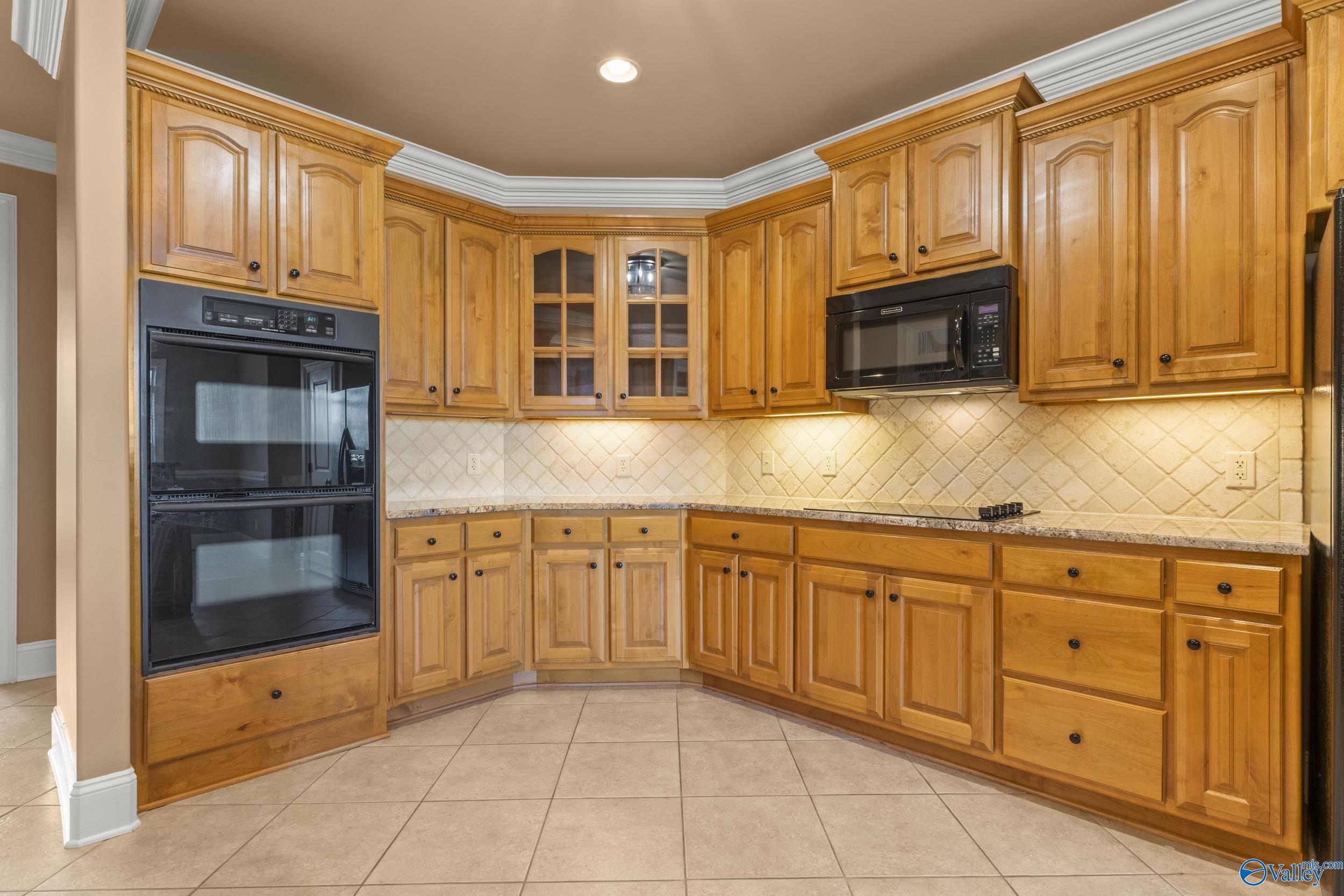 137 Rainbow Glen Circle