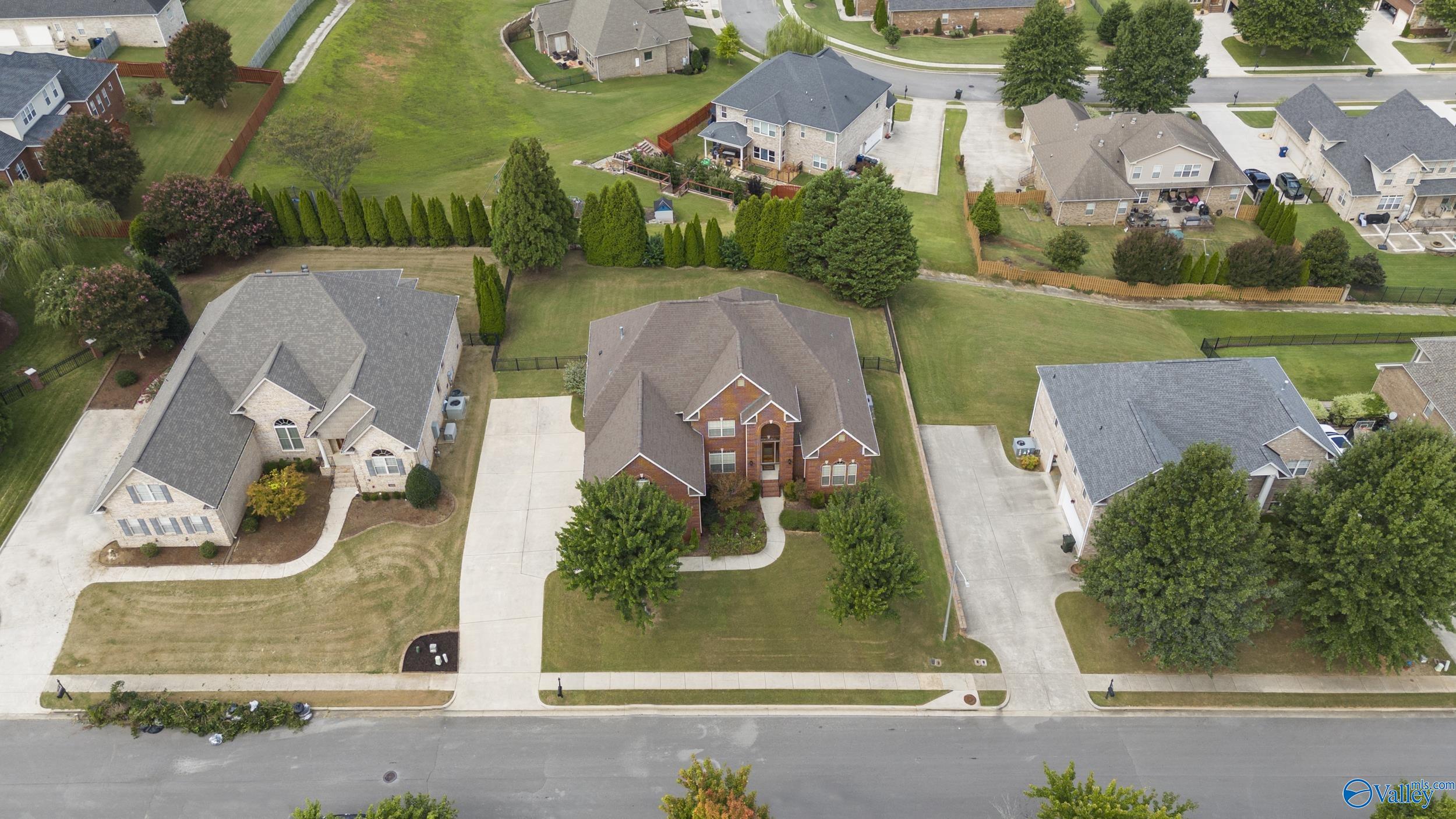 137 Rainbow Glen Circle