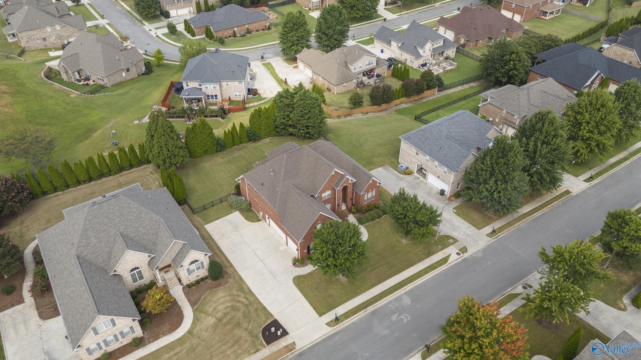 137 Rainbow Glen Circle