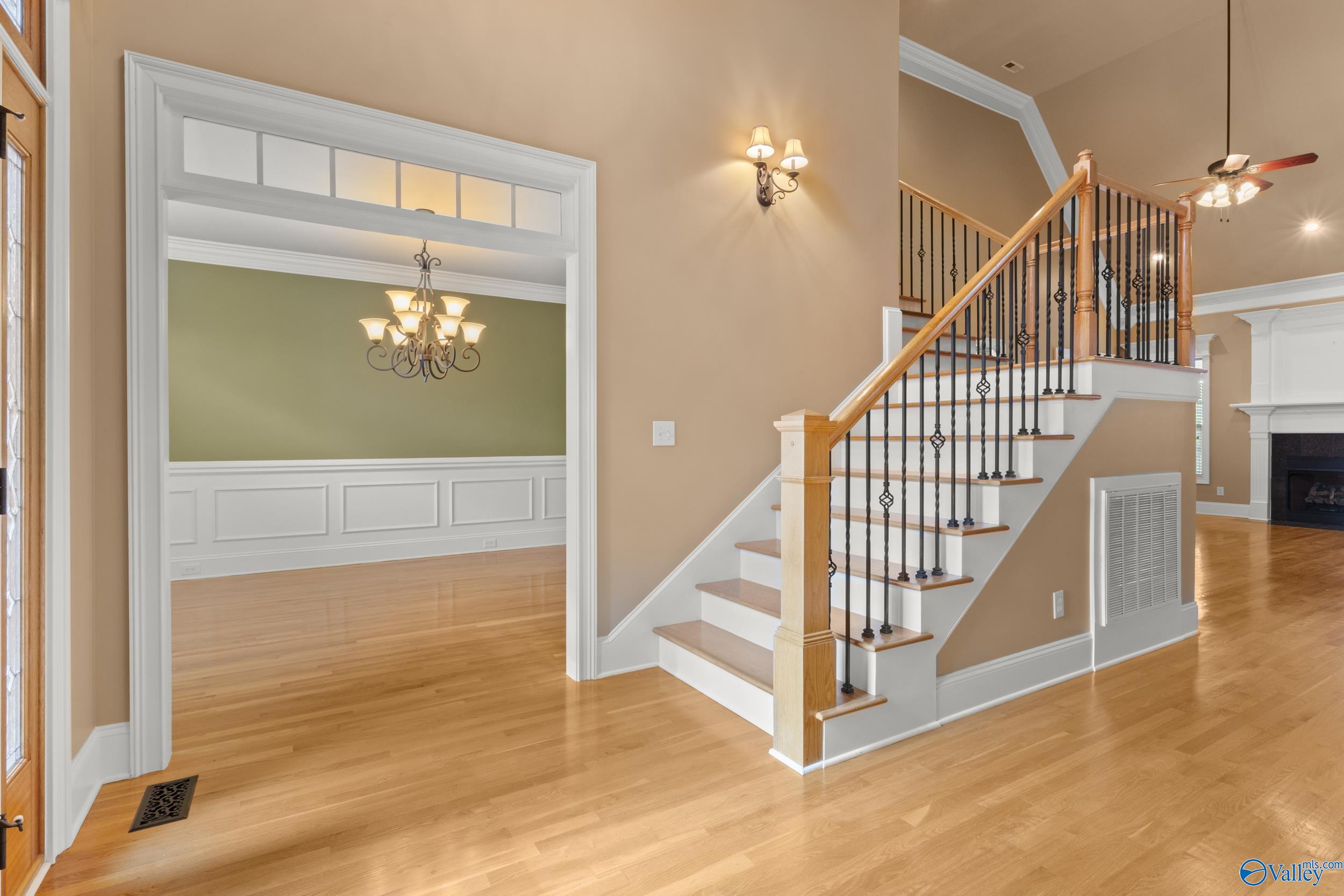 137 Rainbow Glen Circle